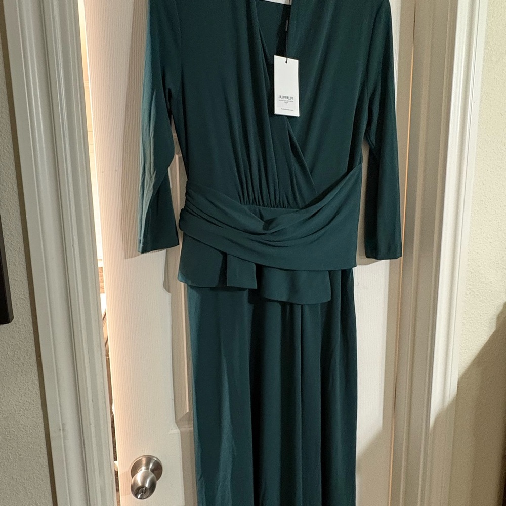 The fold “Arlington Midi Green” Wrap-Style Women's Dress Size 14